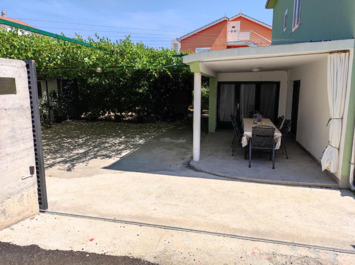 Apartments Valeria Kastela Exterior photo