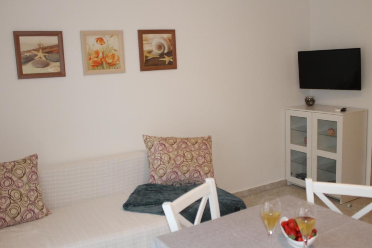 Apartments Valeria Kastela Exterior photo
