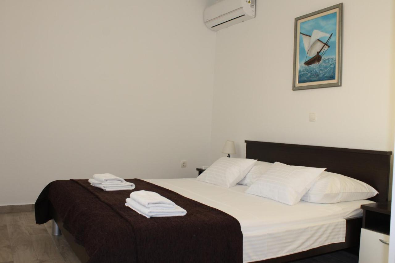 Apartments Valeria Kastela Exterior photo